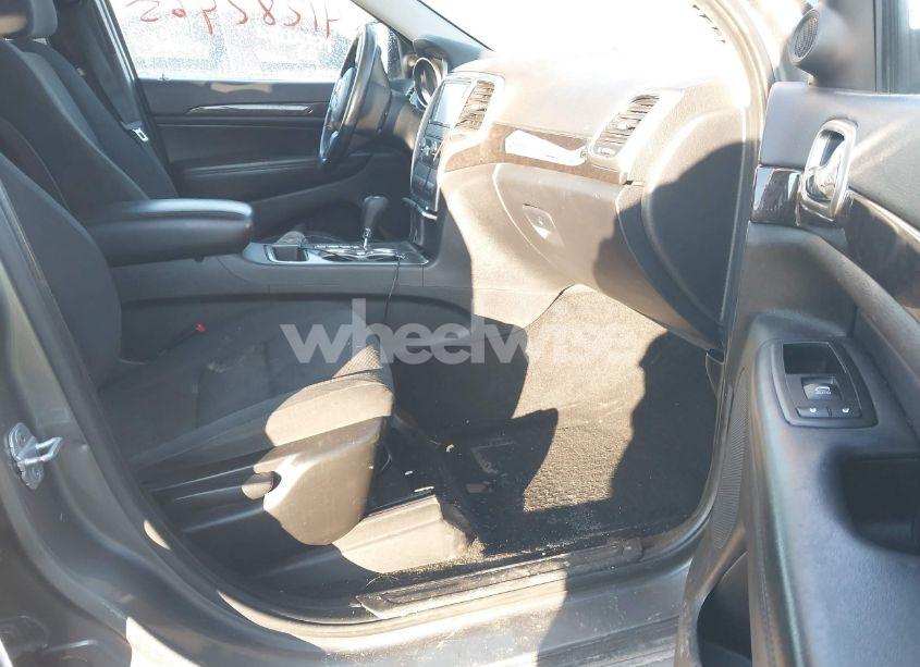 Photo 5 of 2011 Jeep Grand CHEROKEE LAREDO (VIN 1J4RR4GG0BC677777)