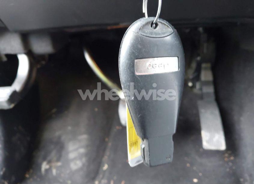 Photo 11 of 2011 Jeep Grand CHEROKEE LAREDO (VIN 1J4RR4GG0BC722362)