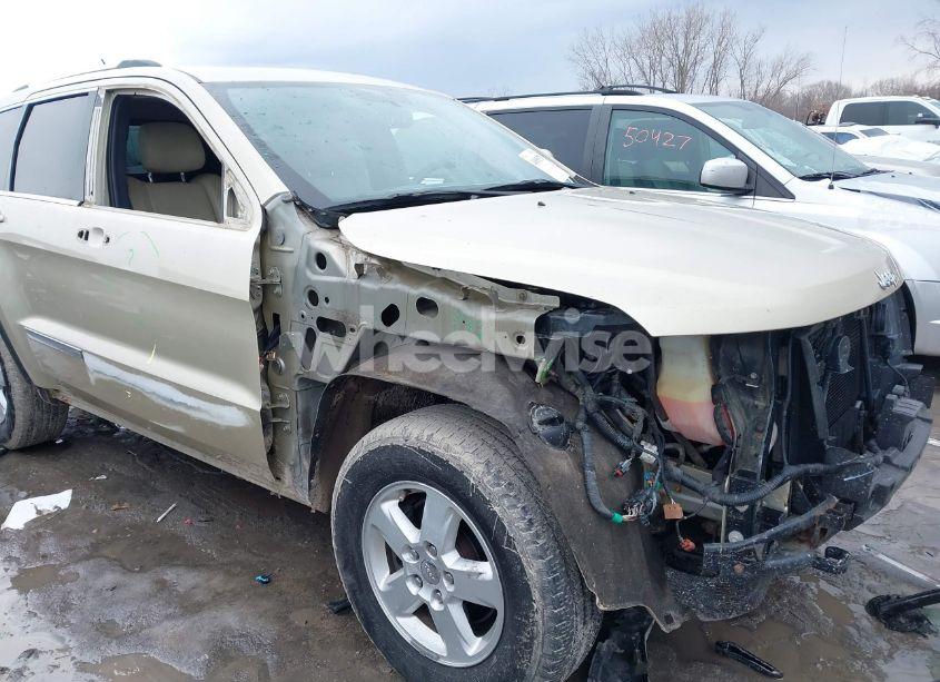 Photo 6 of 2011 Jeep Grand CHEROKEE LAREDO (VIN 1J4RR4GG0BC722362)