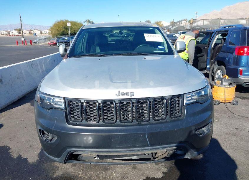 Photo 12 of 2011 Jeep Grand CHEROKEE LAREDO (VIN 1J4RR4GG1BC512384)