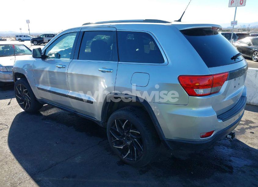 Photo 3 of 2011 Jeep Grand CHEROKEE LAREDO (VIN 1J4RR4GG1BC512384)