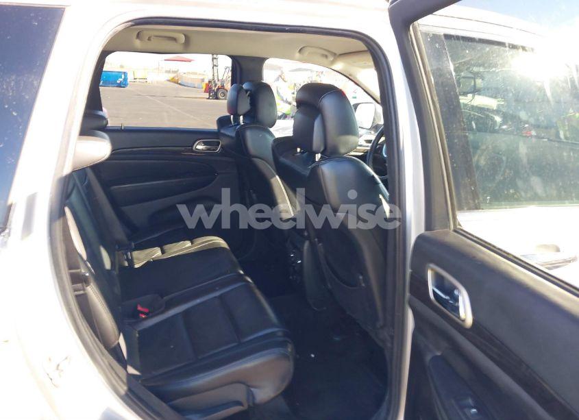 Photo 8 of 2011 Jeep Grand CHEROKEE LAREDO (VIN 1J4RR4GG1BC512384)