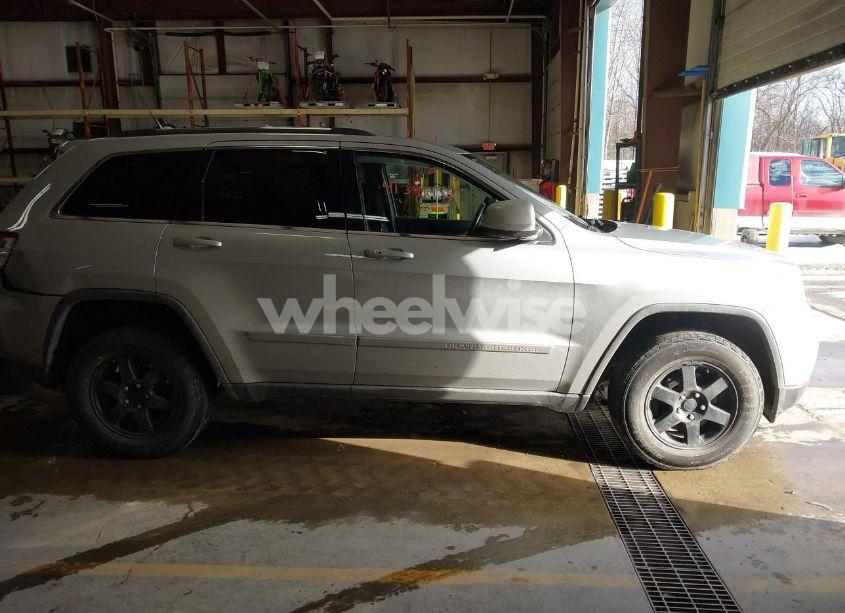 Photo 13 of 2011 Jeep Grand CHEROKEE LAREDO (VIN 1J4RR4GG1BC512725)