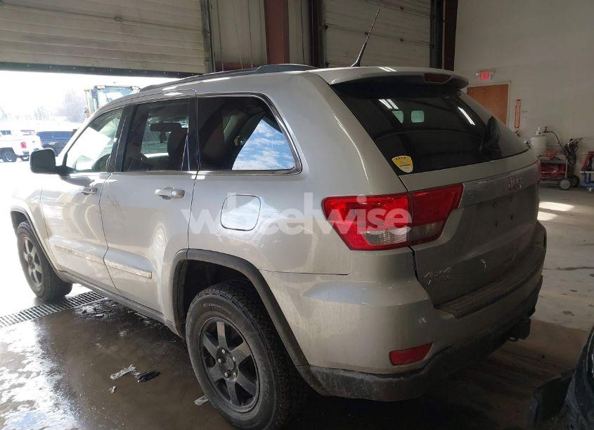 Photo 3 of 2011 Jeep Grand CHEROKEE LAREDO (VIN 1J4RR4GG1BC512725)