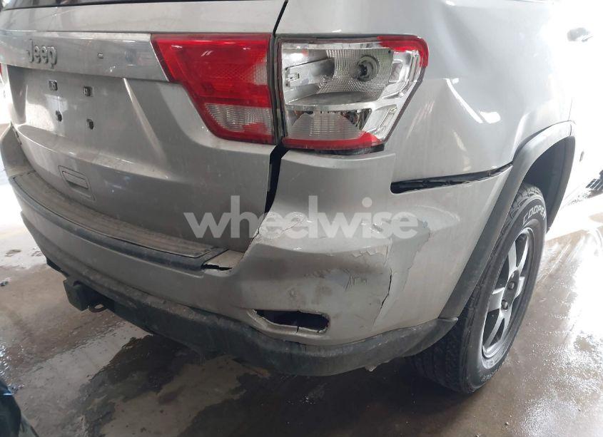 Photo 6 of 2011 Jeep Grand CHEROKEE LAREDO (VIN 1J4RR4GG1BC512725)