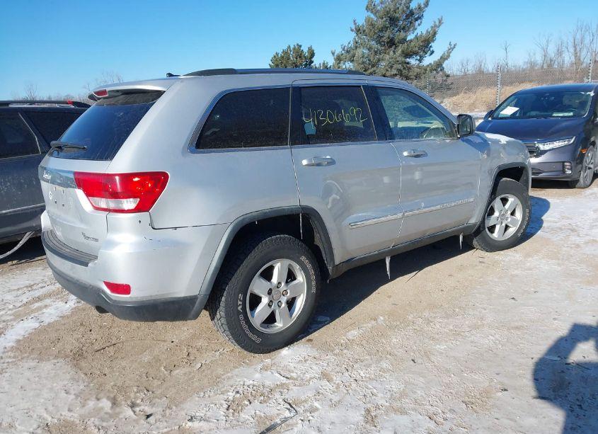 Photo 4 of 2011 Jeep Grand CHEROKEE LAREDO (VIN 1J4RR4GG1BC518623)