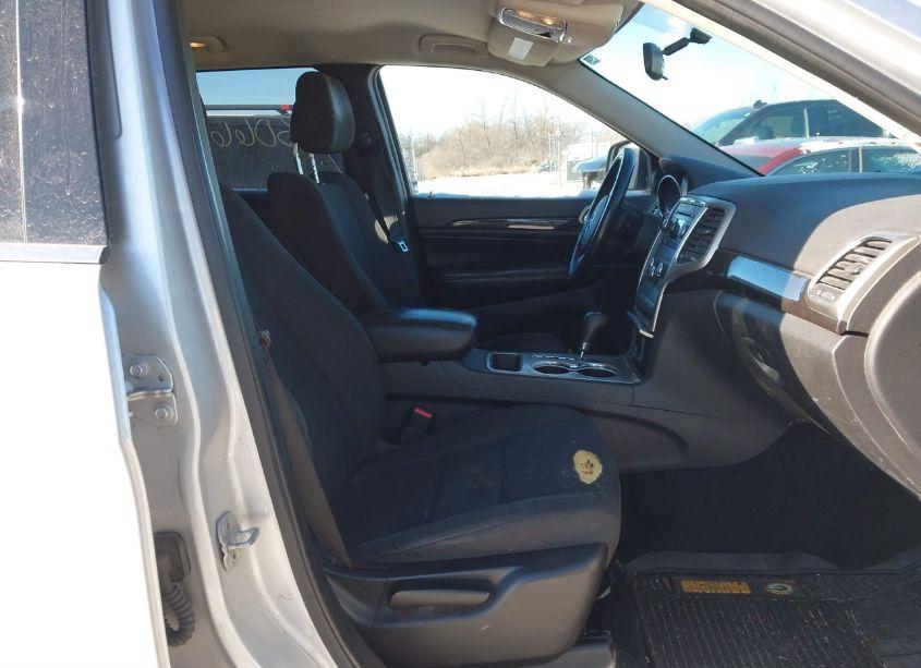 Photo 5 of 2011 Jeep Grand CHEROKEE LAREDO (VIN 1J4RR4GG1BC518623)