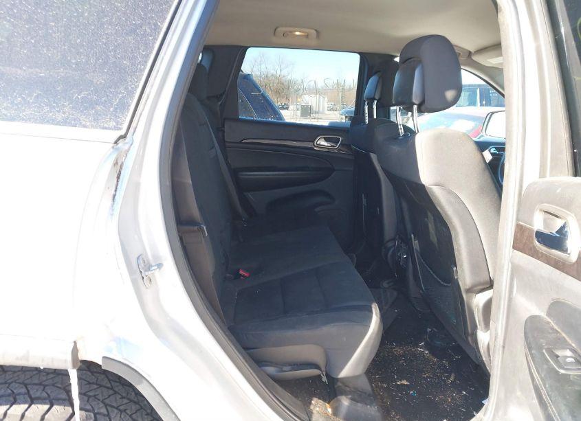 Photo 8 of 2011 Jeep Grand CHEROKEE LAREDO (VIN 1J4RR4GG1BC518623)