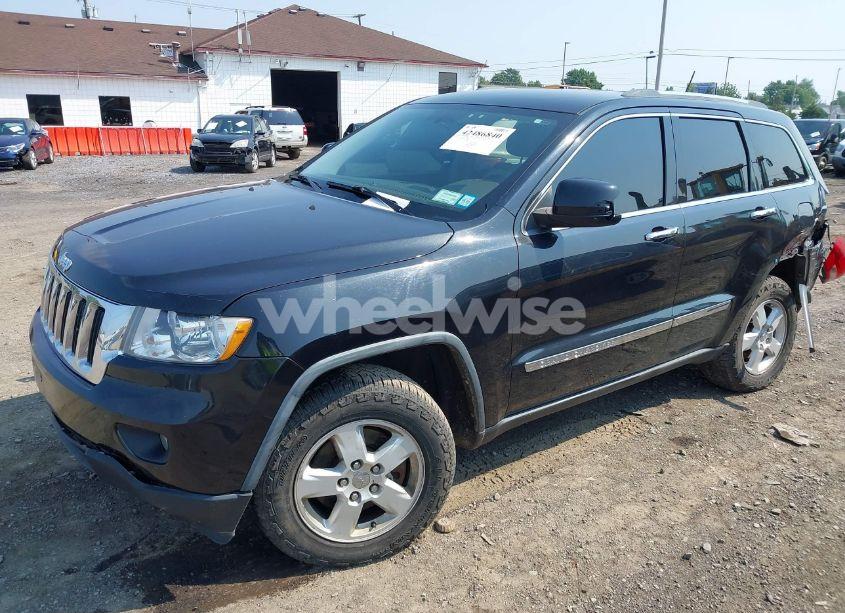 Photo 2 of 2011 Jeep Grand CHEROKEE LAREDO (VIN 1J4RR4GG1BC534787)