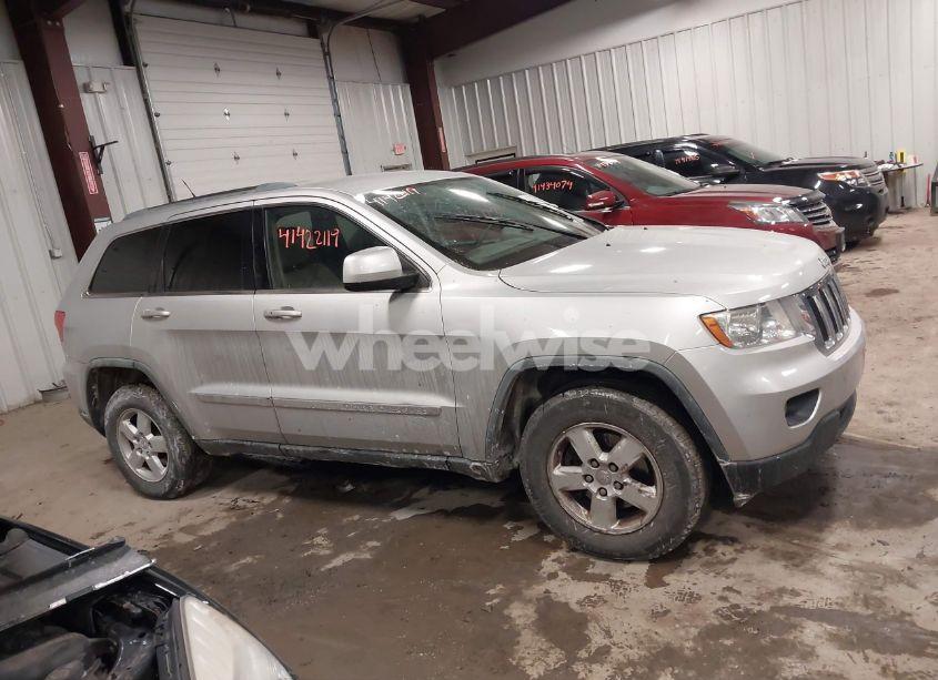 Photo 13 of 2011 Jeep Grand CHEROKEE LAREDO (VIN 1J4RR4GG1BC566705)