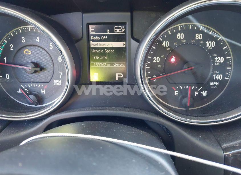 Photo 7 of 2011 Jeep Grand CHEROKEE LAREDO (VIN 1J4RR4GG1BC570480)