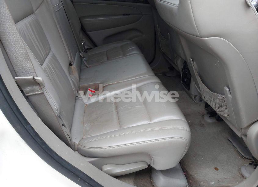 Photo 8 of 2011 Jeep Grand CHEROKEE LAREDO (VIN 1J4RR4GG1BC572827)