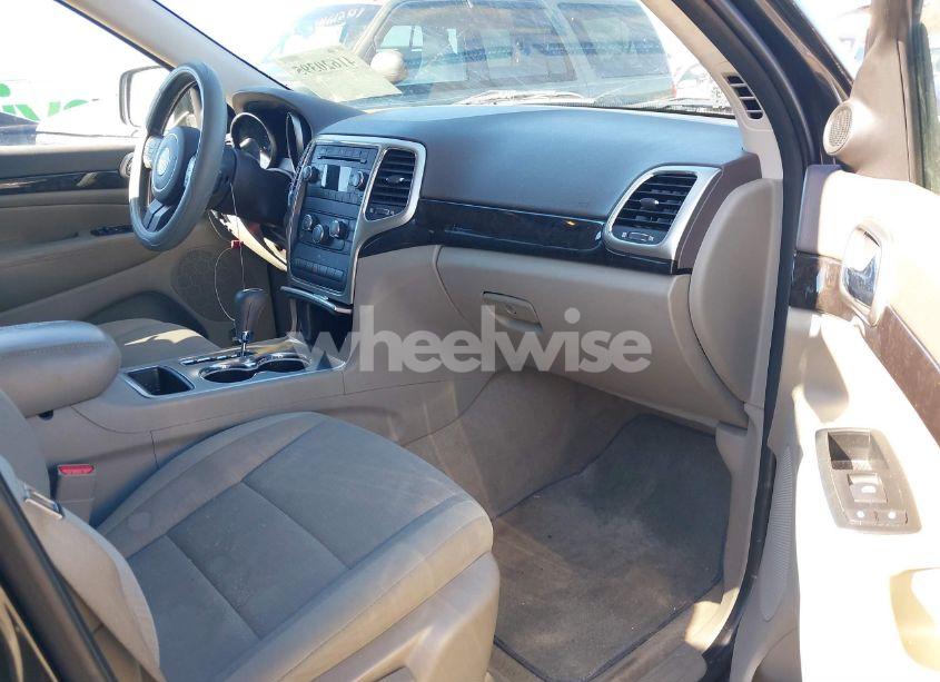 Photo 5 of 2011 Jeep Grand CHEROKEE LAREDO (VIN 1J4RR4GG1BC589983)
