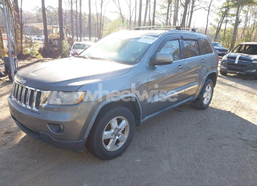 Photo 2 of 2011 Jeep Grand CHEROKEE LAREDO (VIN 1J4RR4GG1BC615188)