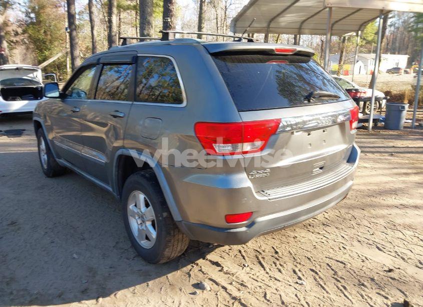 Photo 3 of 2011 Jeep Grand CHEROKEE LAREDO (VIN 1J4RR4GG1BC615188)