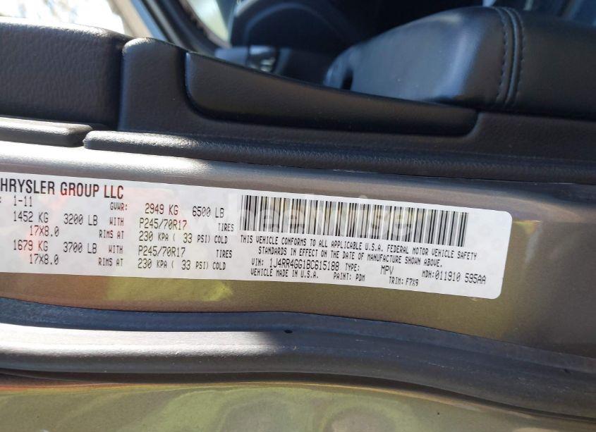 Photo 9 of 2011 Jeep Grand CHEROKEE LAREDO (VIN 1J4RR4GG1BC615188)