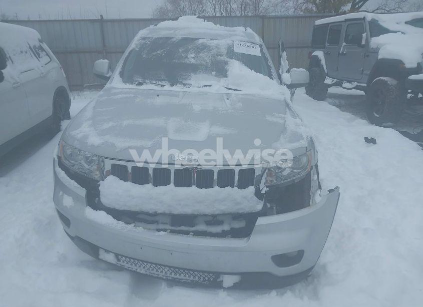 Photo 12 of 2011 Jeep Grand CHEROKEE LAREDO (VIN 1J4RR4GG1BC615739)