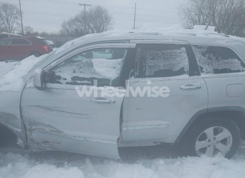 Photo 14 of 2011 Jeep Grand CHEROKEE LAREDO (VIN 1J4RR4GG1BC615739)