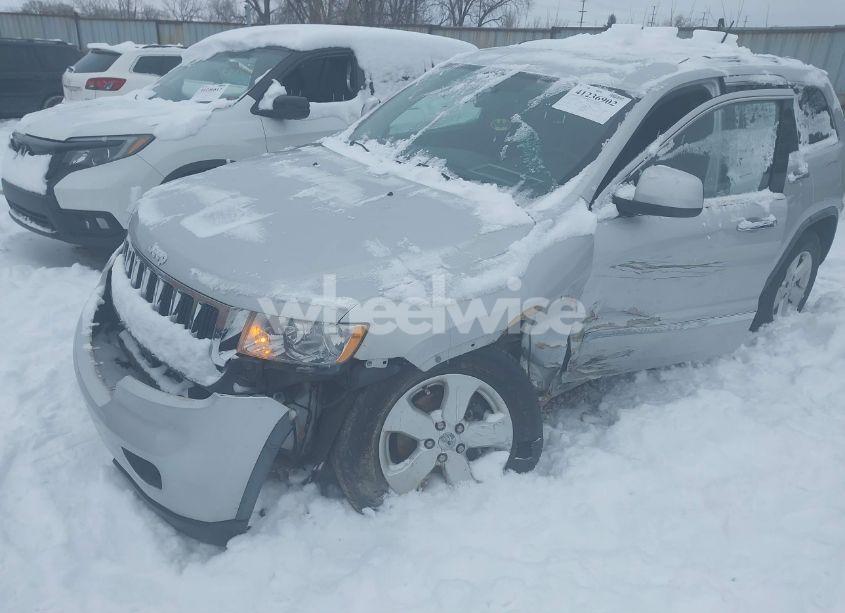 Photo 6 of 2011 Jeep Grand CHEROKEE LAREDO (VIN 1J4RR4GG1BC615739)