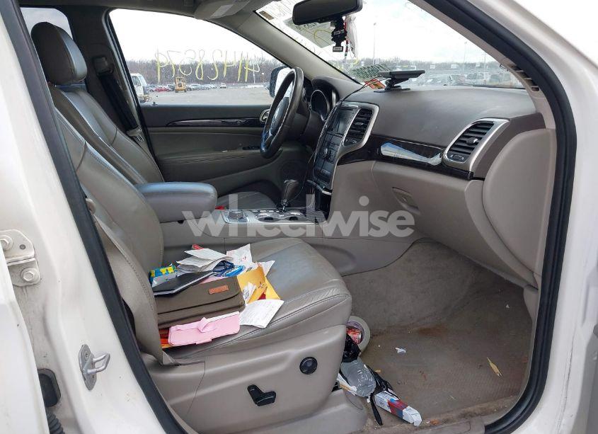 Photo 5 of 2011 Jeep Grand CHEROKEE LAREDO (VIN 1J4RR4GG1BC670014)