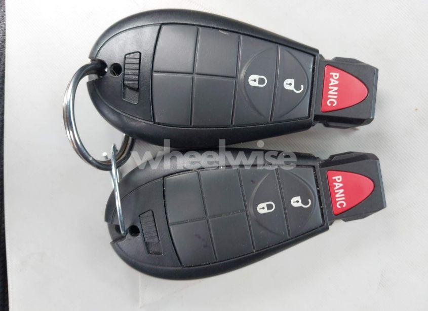 Photo 11 of 2011 Jeep Grand CHEROKEE LAREDO (VIN 1J4RR4GG1BC670031)