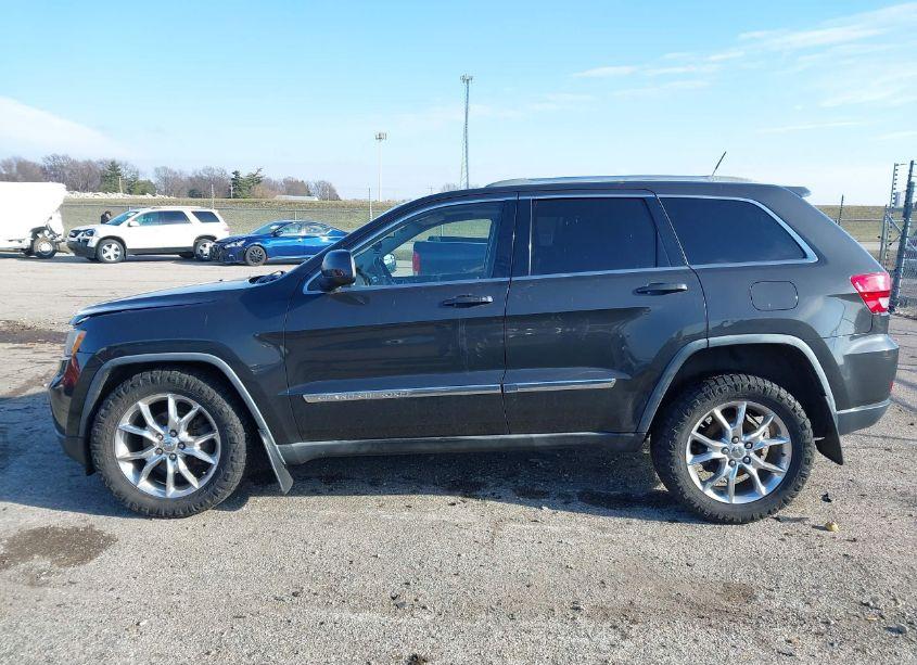 Photo 14 of 2011 Jeep Grand CHEROKEE LAREDO (VIN 1J4RR4GG1BC738649)