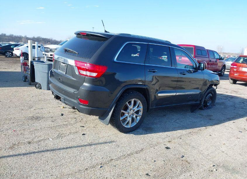 Photo 4 of 2011 Jeep Grand CHEROKEE LAREDO (VIN 1J4RR4GG1BC738649)