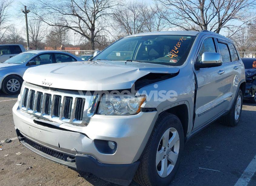 Photo 2 of 2011 Jeep Grand CHEROKEE LAREDO (VIN 1J4RR4GG2BC511289)