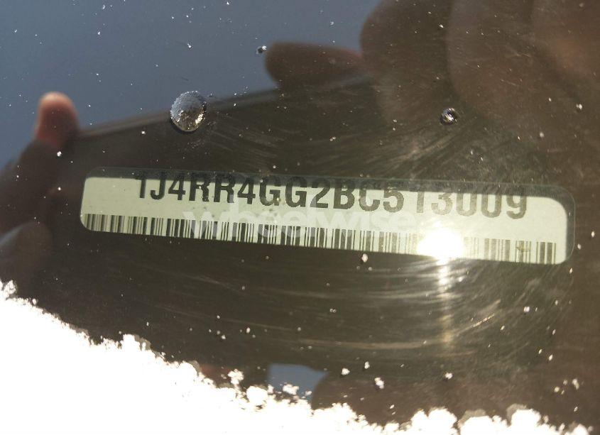 Photo 9 of 2011 Jeep Grand CHEROKEE LAREDO (VIN 1J4RR4GG2BC513009)