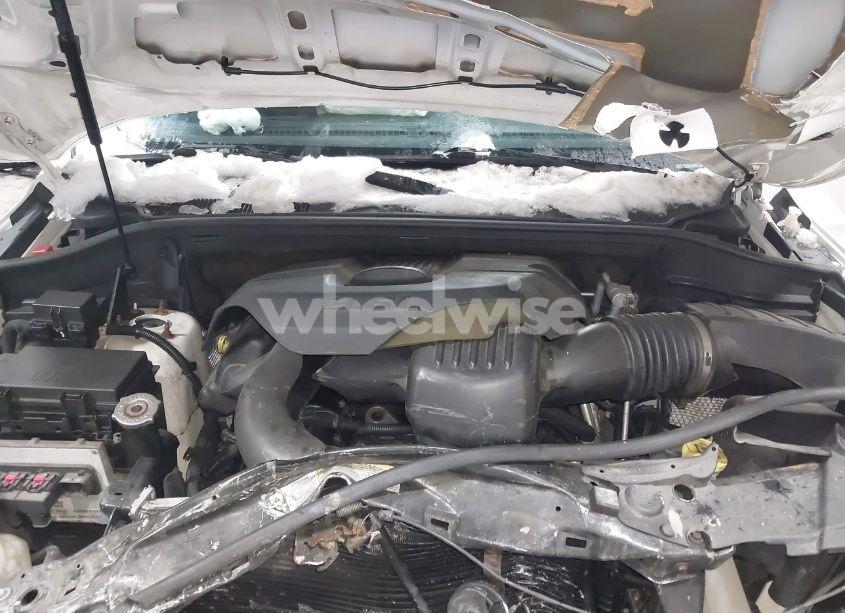 Photo 10 of 2011 Jeep Grand CHEROKEE LAREDO (VIN 1J4RR4GG2BC514578)