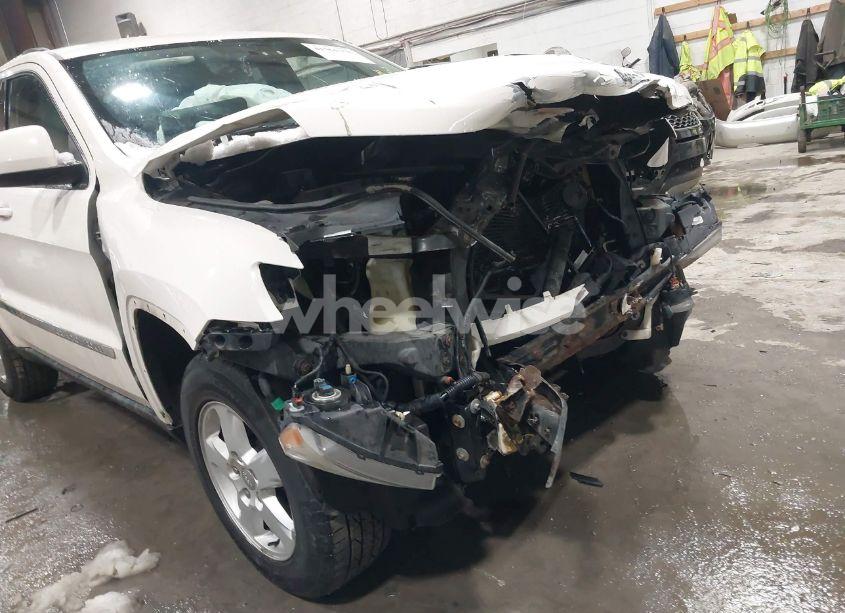 Photo 6 of 2011 Jeep Grand CHEROKEE LAREDO (VIN 1J4RR4GG2BC514578)