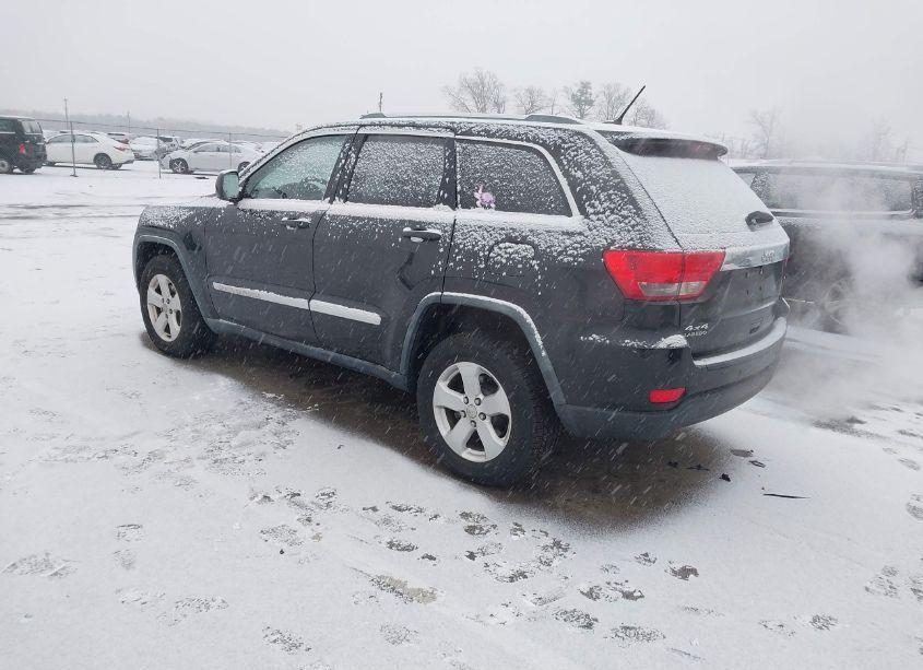 Photo 3 of 2011 Jeep Grand CHEROKEE LAREDO (VIN 1J4RR4GG2BC541800)