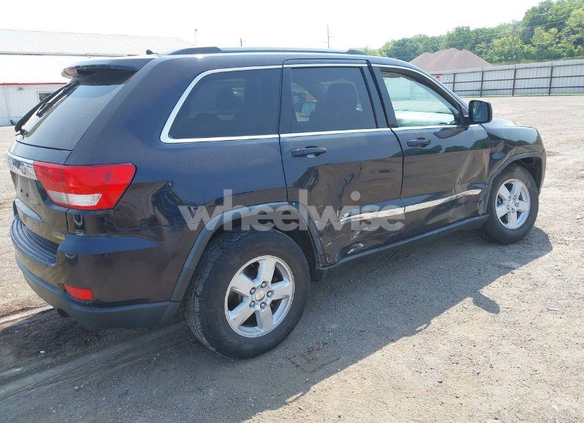 Photo 4 of 2011 Jeep Grand CHEROKEE LAREDO (VIN 1J4RR4GG2BC550934)