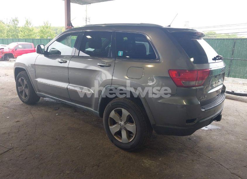 Photo 3 of 2011 Jeep Grand CHEROKEE LAREDO (VIN 1J4RR4GG2BC578264)