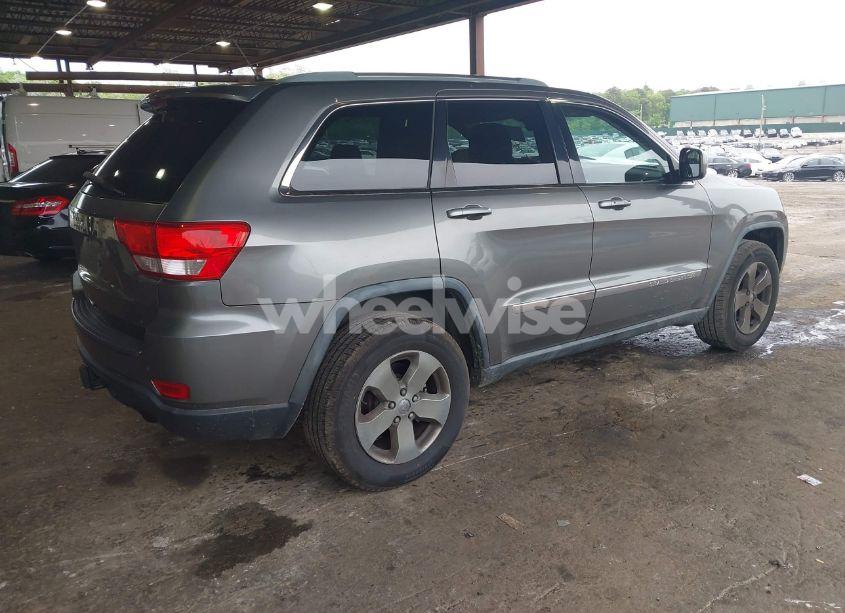 Photo 4 of 2011 Jeep Grand CHEROKEE LAREDO (VIN 1J4RR4GG2BC578264)