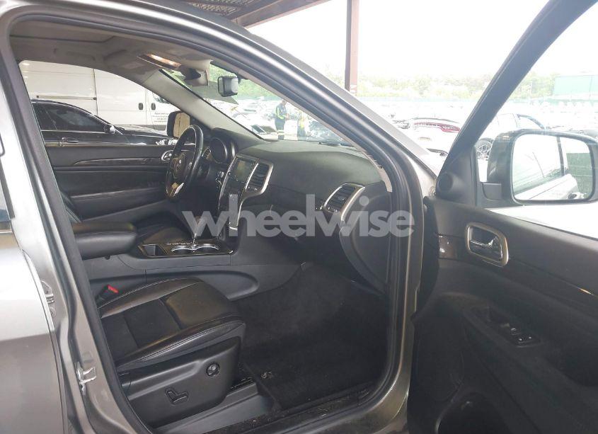 Photo 5 of 2011 Jeep Grand CHEROKEE LAREDO (VIN 1J4RR4GG2BC578264)