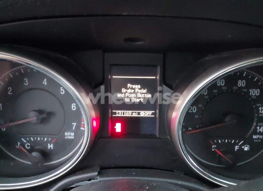 Photo 7 of 2011 Jeep Grand CHEROKEE LAREDO (VIN 1J4RR4GG2BC581990)