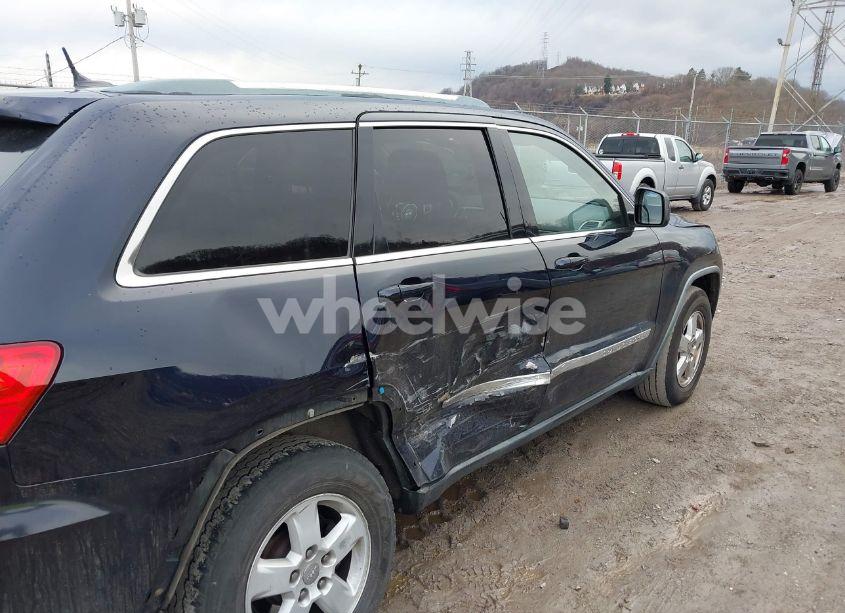 Photo 6 of 2011 Jeep Grand CHEROKEE LAREDO (VIN 1J4RR4GG2BC609268)