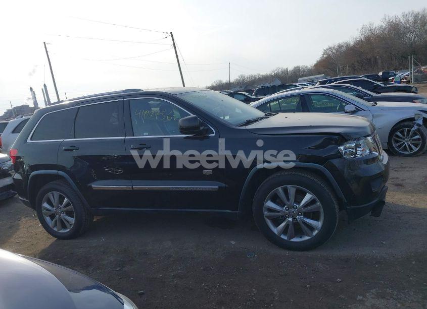 Photo 13 of 2011 Jeep Grand CHEROKEE LAREDO (VIN 1J4RR4GG2BC627401)