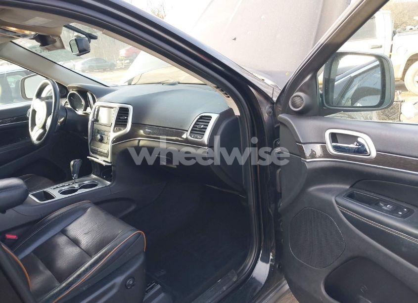 Photo 5 of 2011 Jeep Grand CHEROKEE LAREDO (VIN 1J4RR4GG2BC627401)