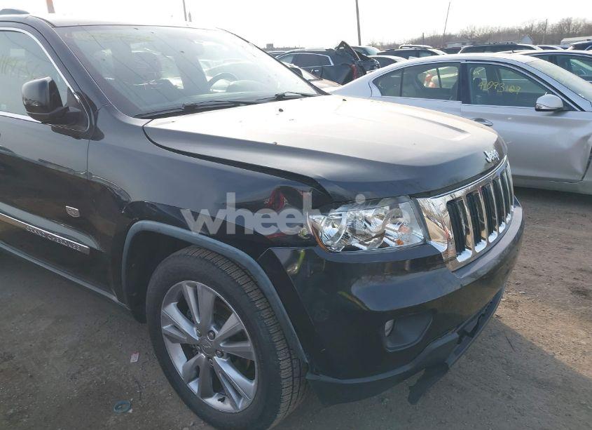 Photo 6 of 2011 Jeep Grand CHEROKEE LAREDO (VIN 1J4RR4GG2BC627401)