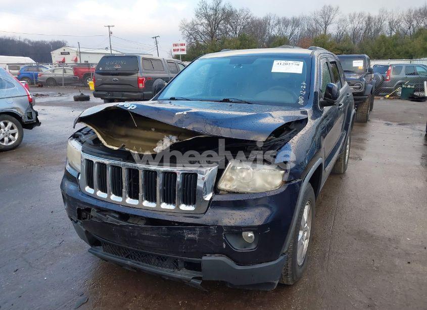 Photo 2 of 2011 Jeep Grand CHEROKEE LAREDO (VIN 1J4RR4GG3BC509177)