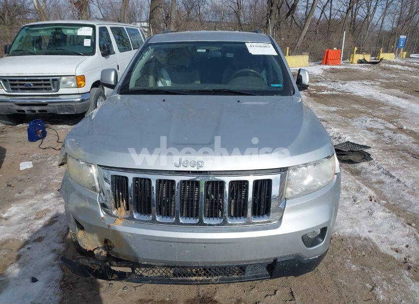 Photo 12 of 2011 Jeep Grand CHEROKEE LAREDO (VIN 1J4RR4GG3BC509373)