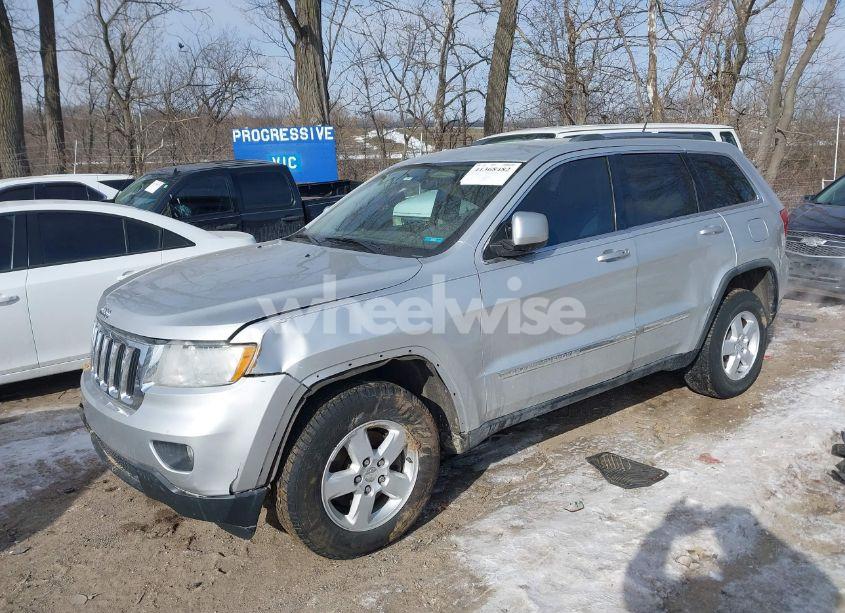 Photo 2 of 2011 Jeep Grand CHEROKEE LAREDO (VIN 1J4RR4GG3BC509373)