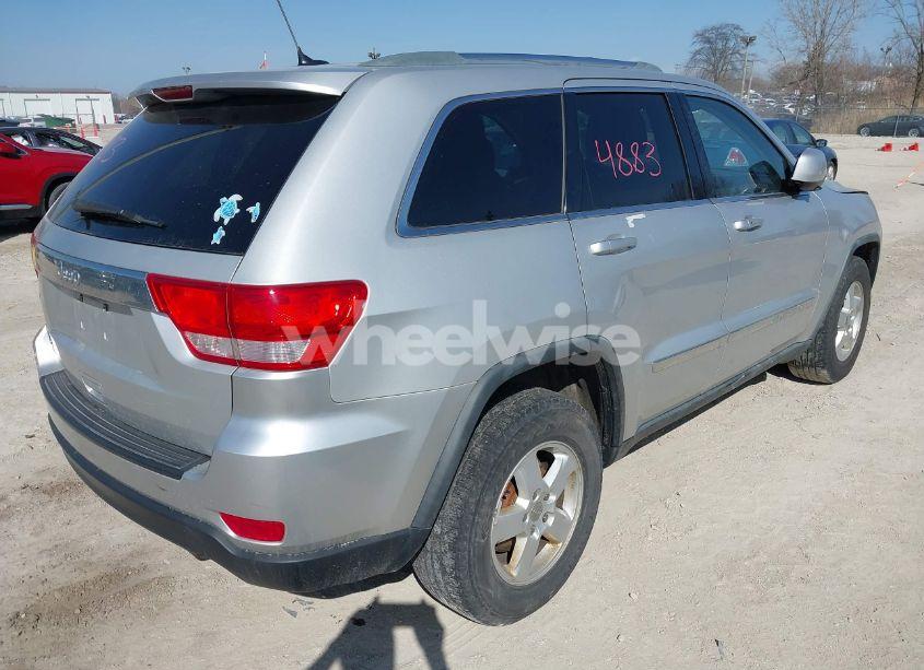 Photo 4 of 2011 Jeep Grand CHEROKEE LAREDO (VIN 1J4RR4GG3BC589578)
