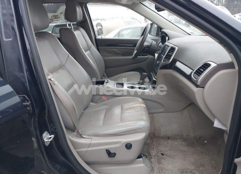 Photo 5 of 2011 Jeep Grand CHEROKEE LAREDO (VIN 1J4RR4GG3BC608789)