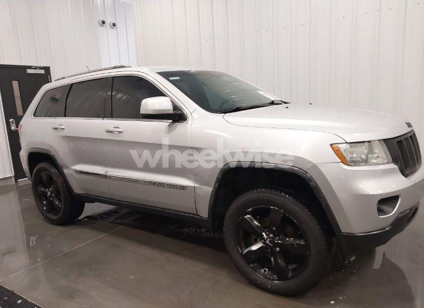 Photo 13 of 2011 Jeep Grand CHEROKEE LAREDO (VIN 1J4RR4GG3BC657216)