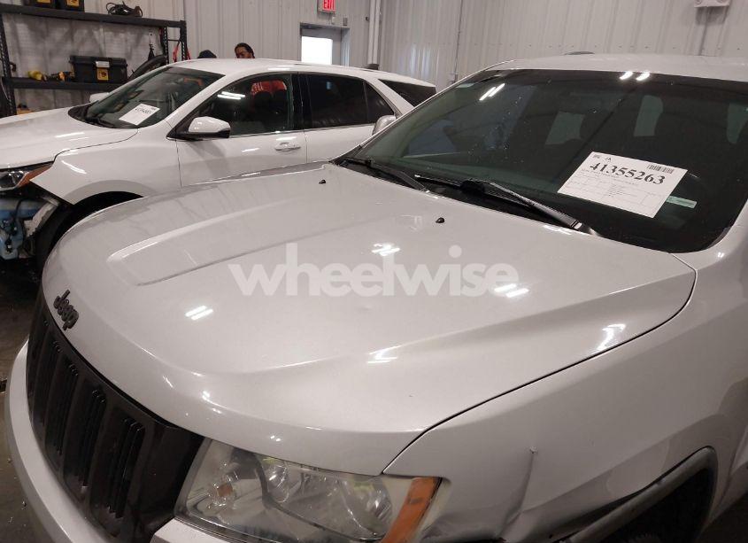 Photo 17 of 2011 Jeep Grand CHEROKEE LAREDO (VIN 1J4RR4GG3BC657216)