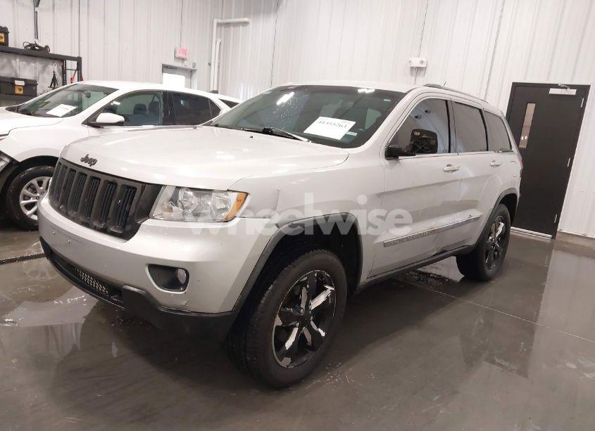 Photo 2 of 2011 Jeep Grand CHEROKEE LAREDO (VIN 1J4RR4GG3BC657216)