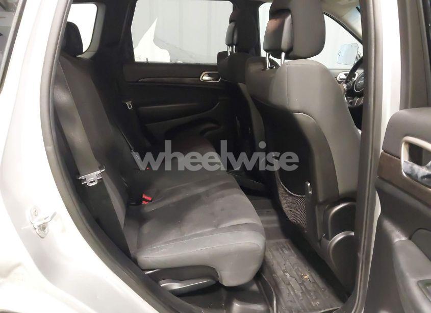 Photo 8 of 2011 Jeep Grand CHEROKEE LAREDO (VIN 1J4RR4GG3BC657216)